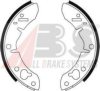 WOLSE 18G8647 Brake Shoe Set